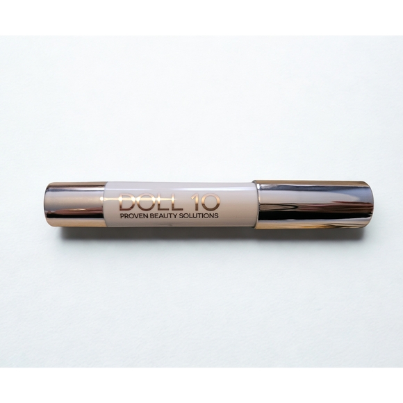 *NEW* Doll 10 | Lip Crayon | Color "I Can!" - Picture 1 of 3